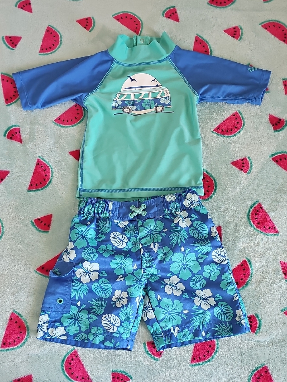 Uv Skinz Aqua & Blue Surf Van Rashguard Set Size 2T